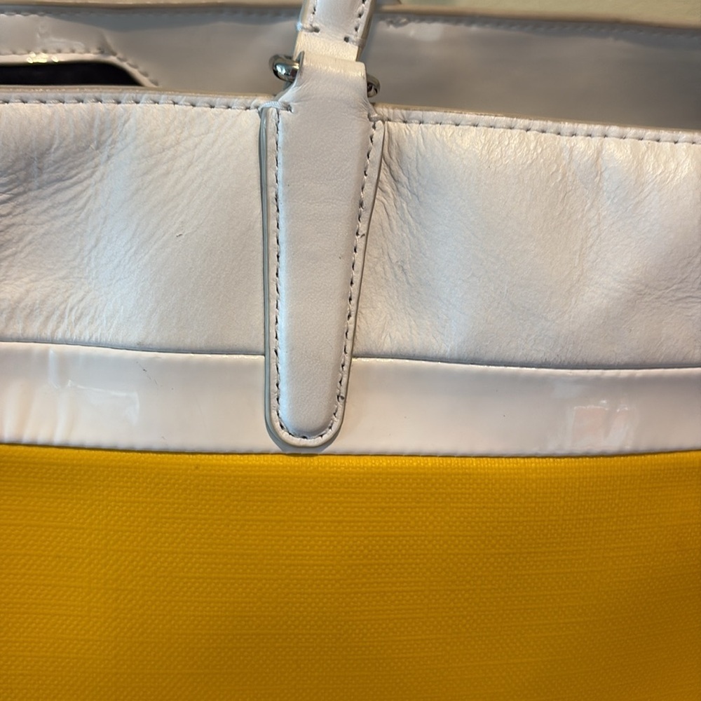 Coach  Tote  striped  yellow/white PVC   leather & patent leather trim
30511 EUC - Picture 10 of 17